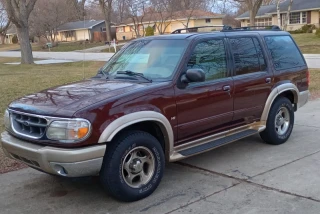 2000 Ford Explorer